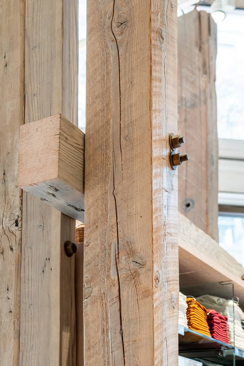 reclaimed-doug-fir-timbers-specialty-finish-woodwork-detail